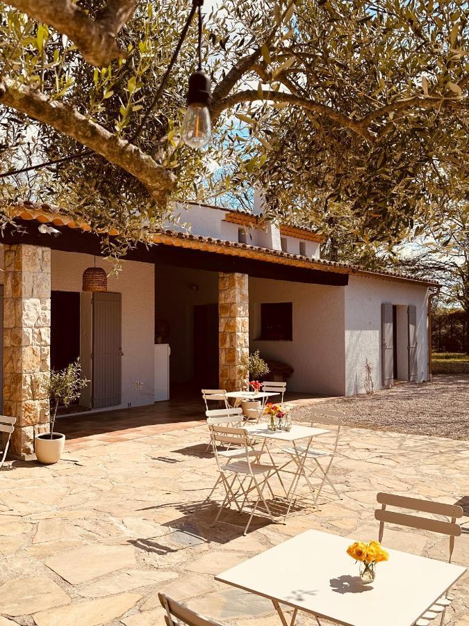 مبيت وإفطار Saint-Paul-en-Forêt 4 Saisons En Provence المظهر الخارجي الصورة